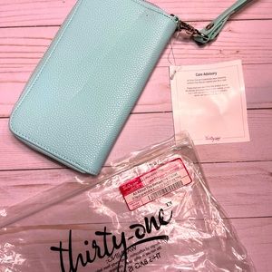 Thirty-One All About the Benjamin’s Wallet with Strap in Skies for You Pebble